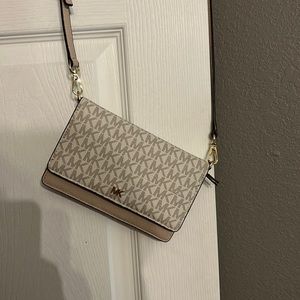 Michael kors cross body bag